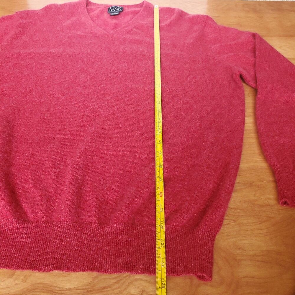 Jos A Bank 100% Cashmere Sweater Mens XL Red V Neck Pullover Soft Holiday Preppy - Picture 6 of 8